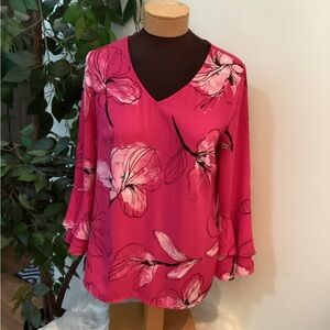 Apt 9 pink floral v neck pullover blouse Woman’s size Medium